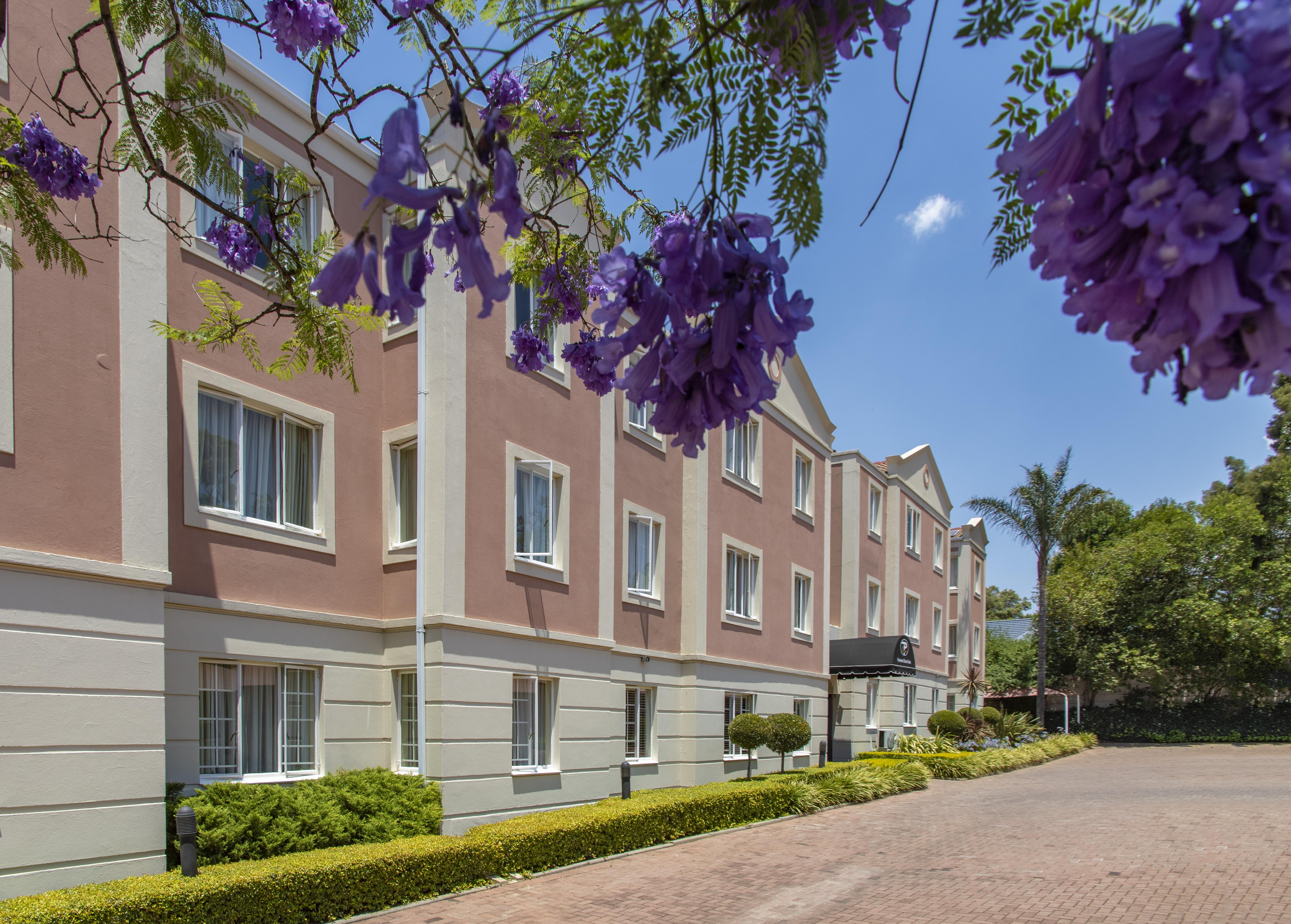 Premiere Classe Apartment Hotel Йоханнесбург Экстерьер фото