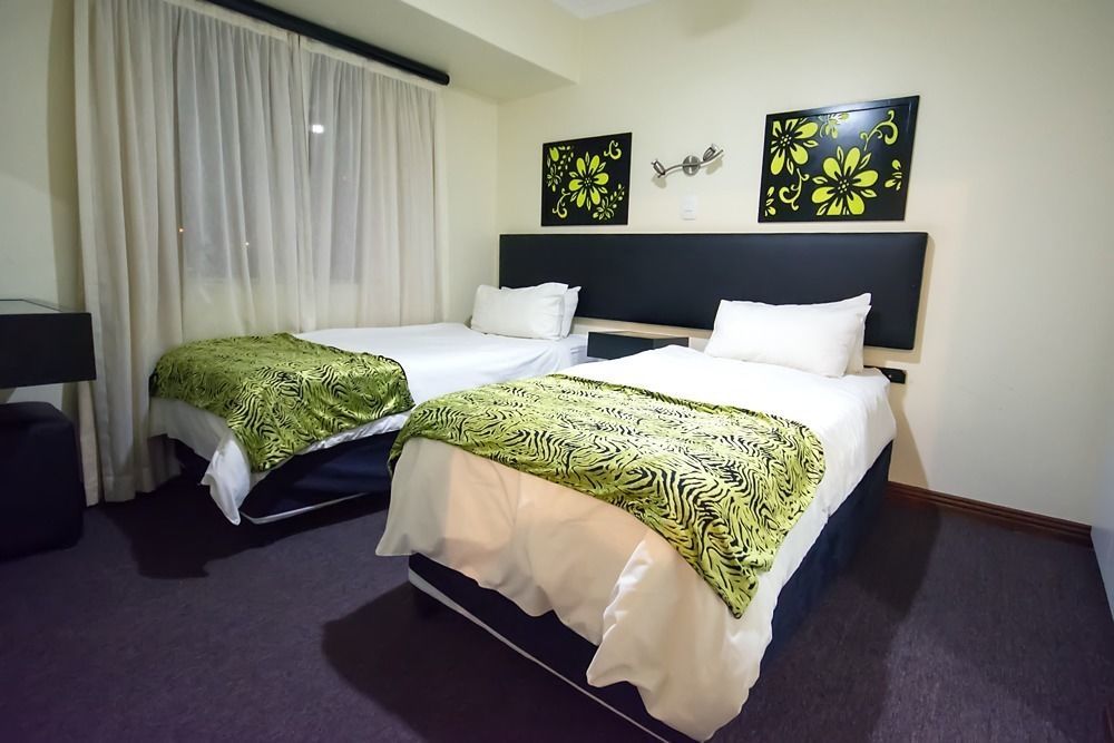Premiere Classe Apartment Hotel Йоханнесбург Экстерьер фото