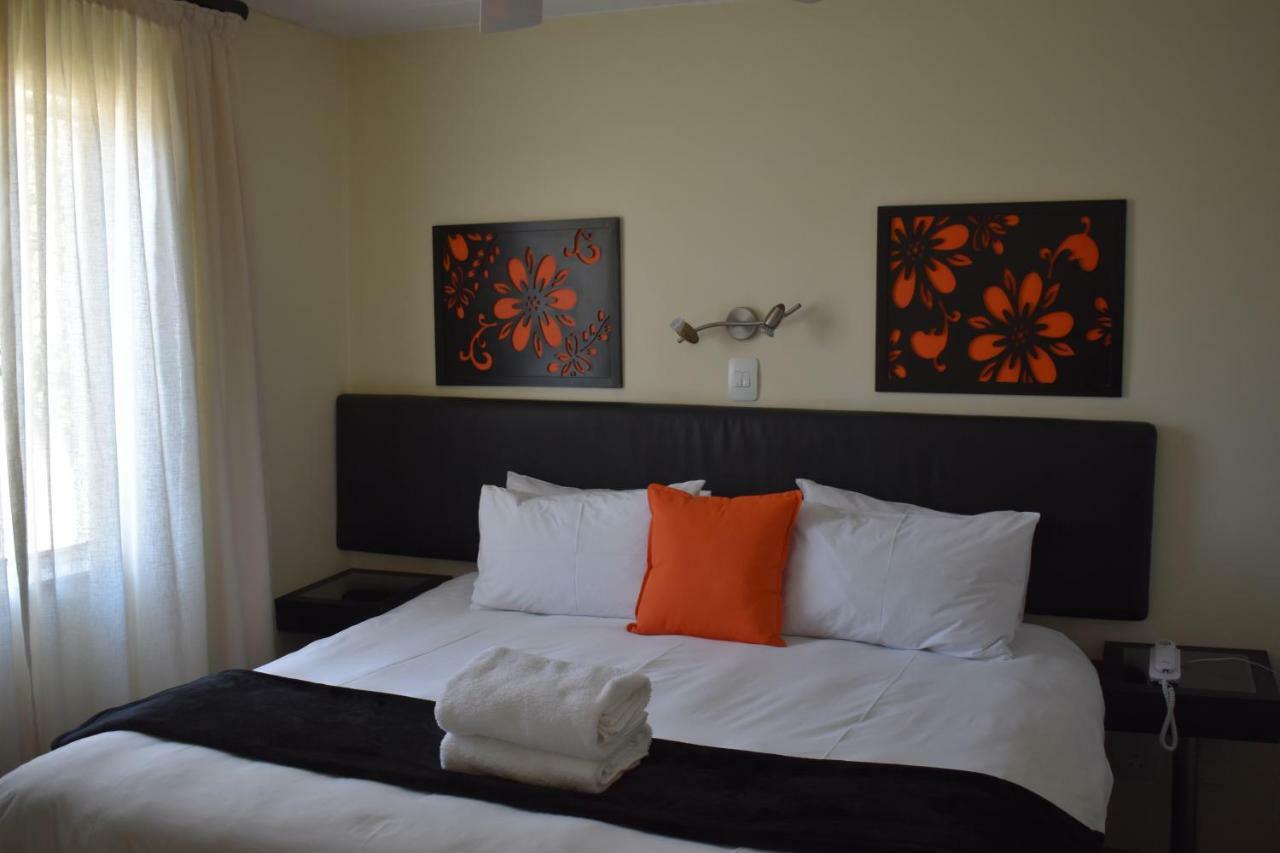 Premiere Classe Apartment Hotel Йоханнесбург Экстерьер фото